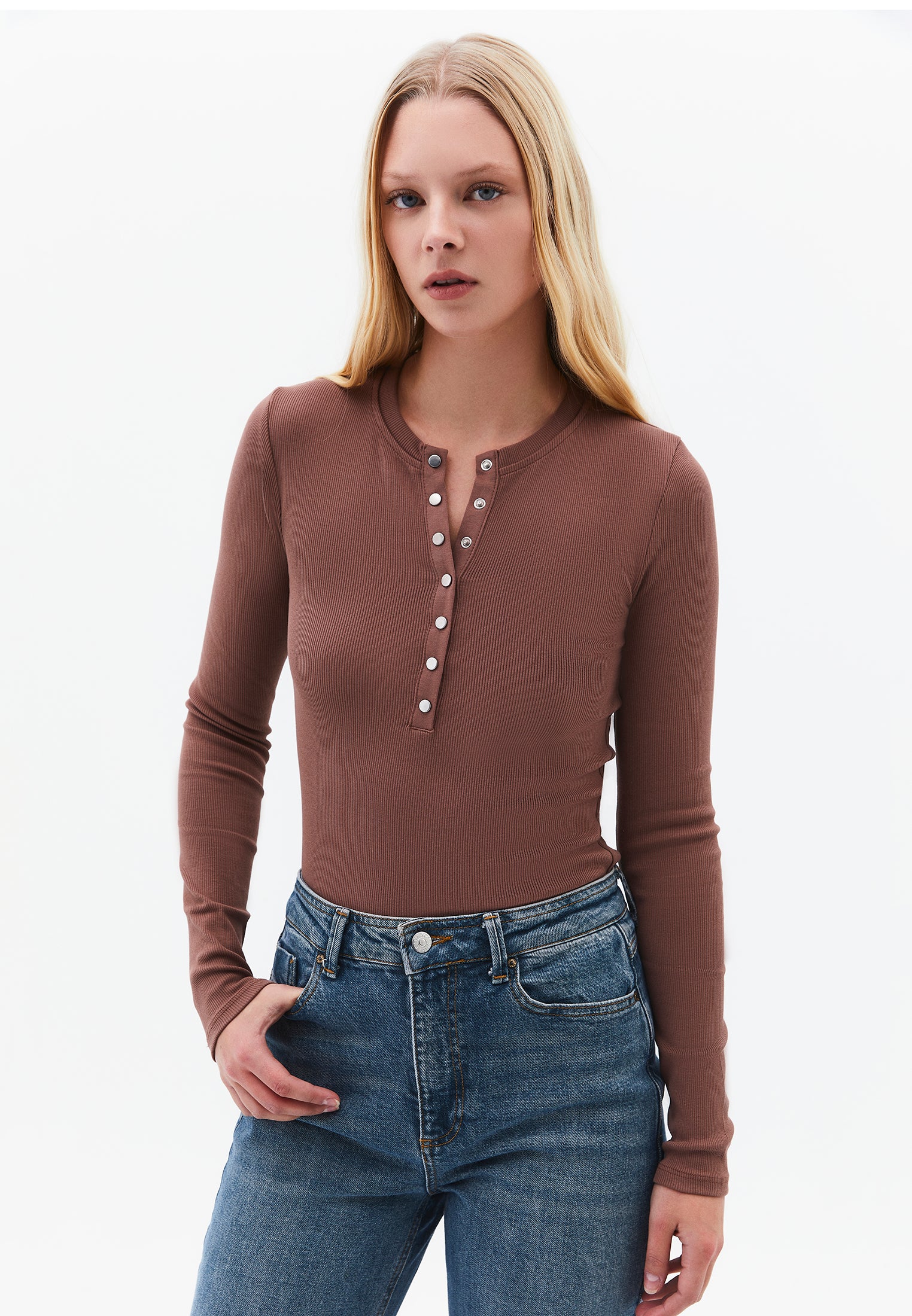 Crew Neck Long Sleeve T-Shirt - MYRISTICA