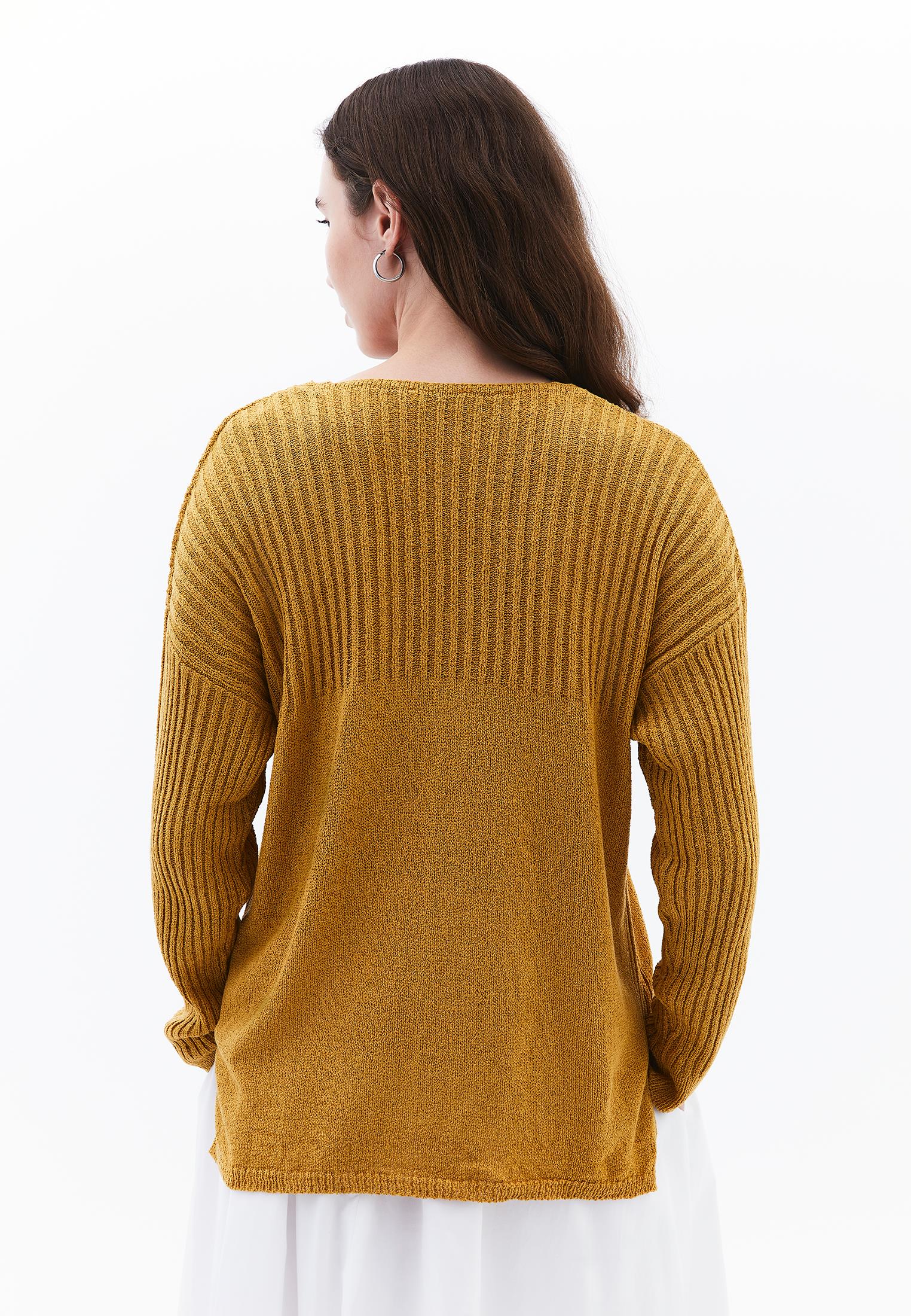 V Neck Standard Sweater - NARCISSUS