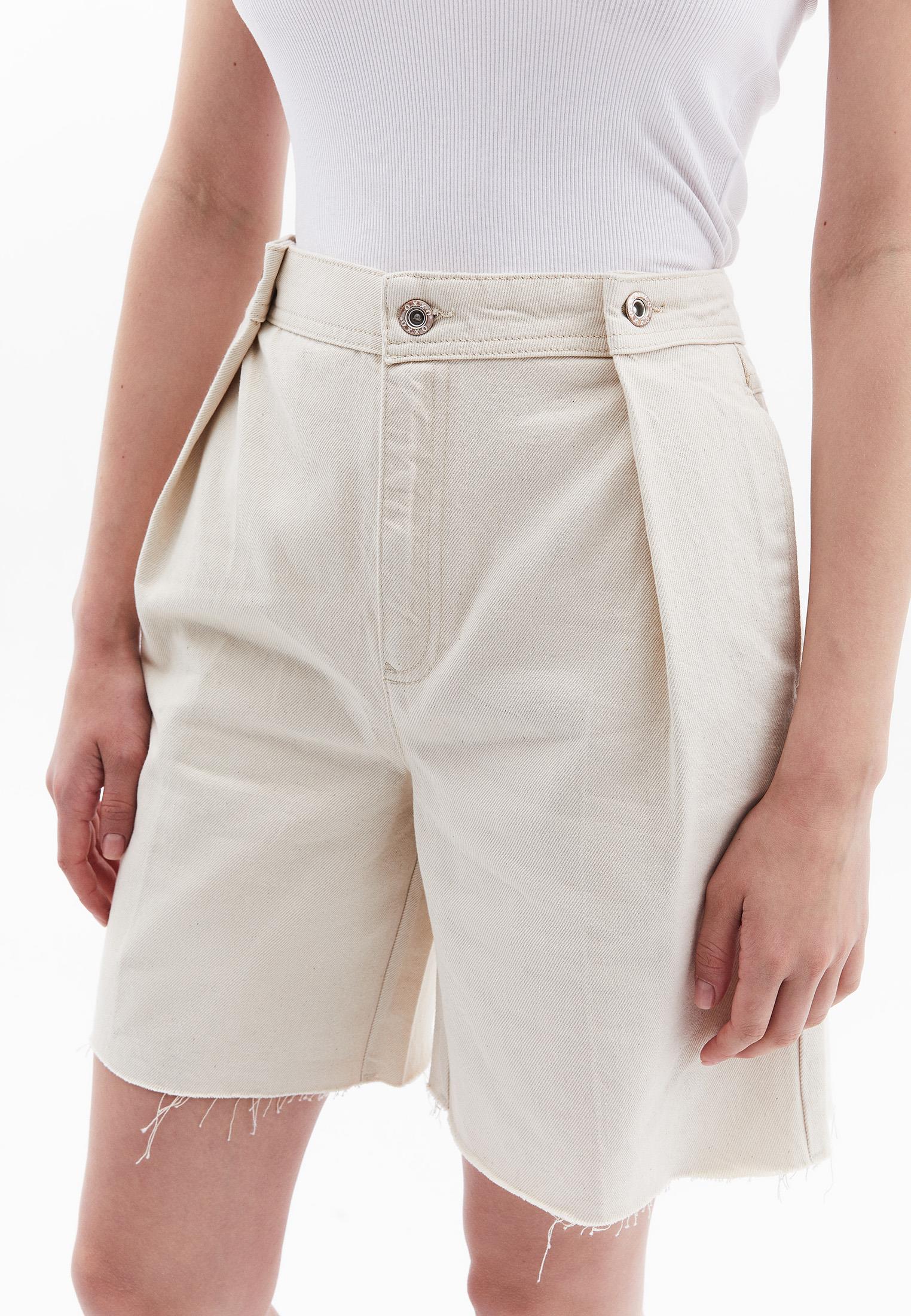 Button Detailed Short Shorts - NATURAL