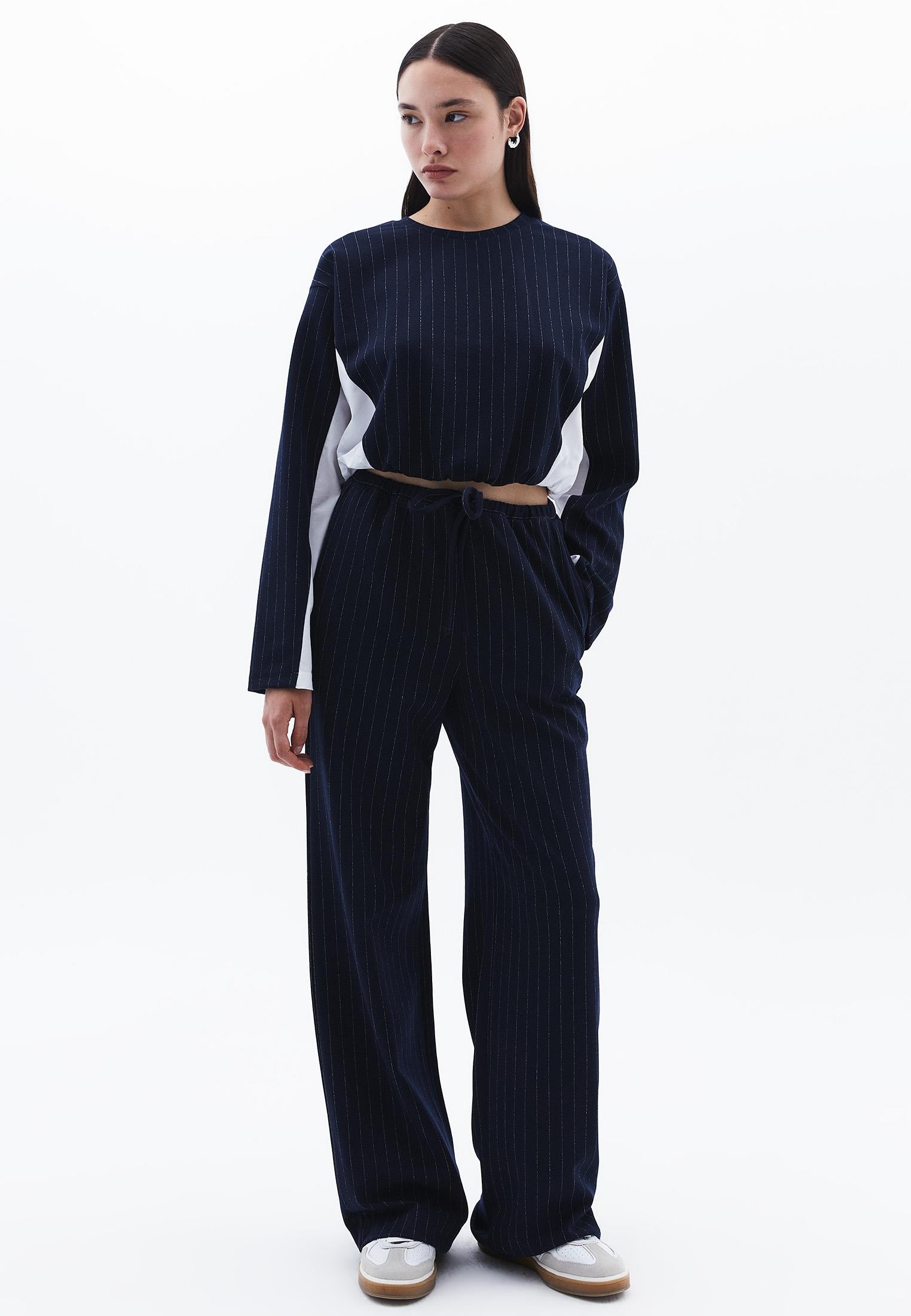 Long Sleeve Loose Crop T-Shirt - NAVAL ACADEMY