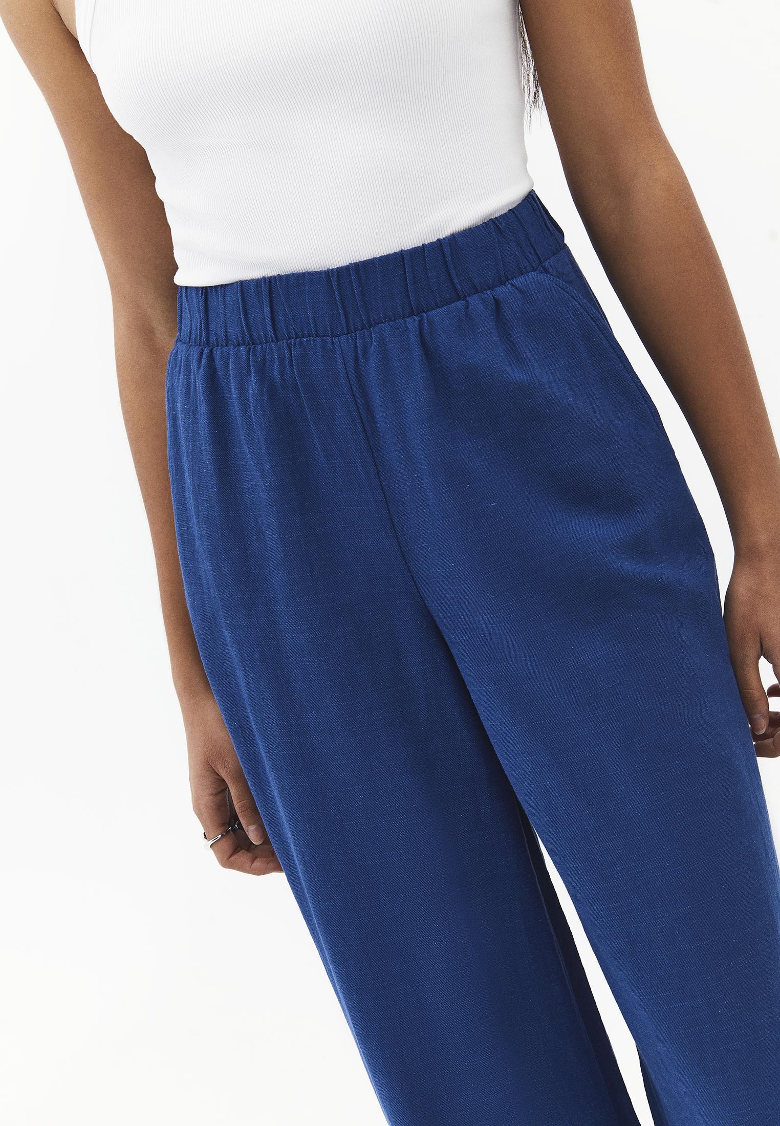 Ultra High Waist Wide Leg Pants - NAVY PEONY