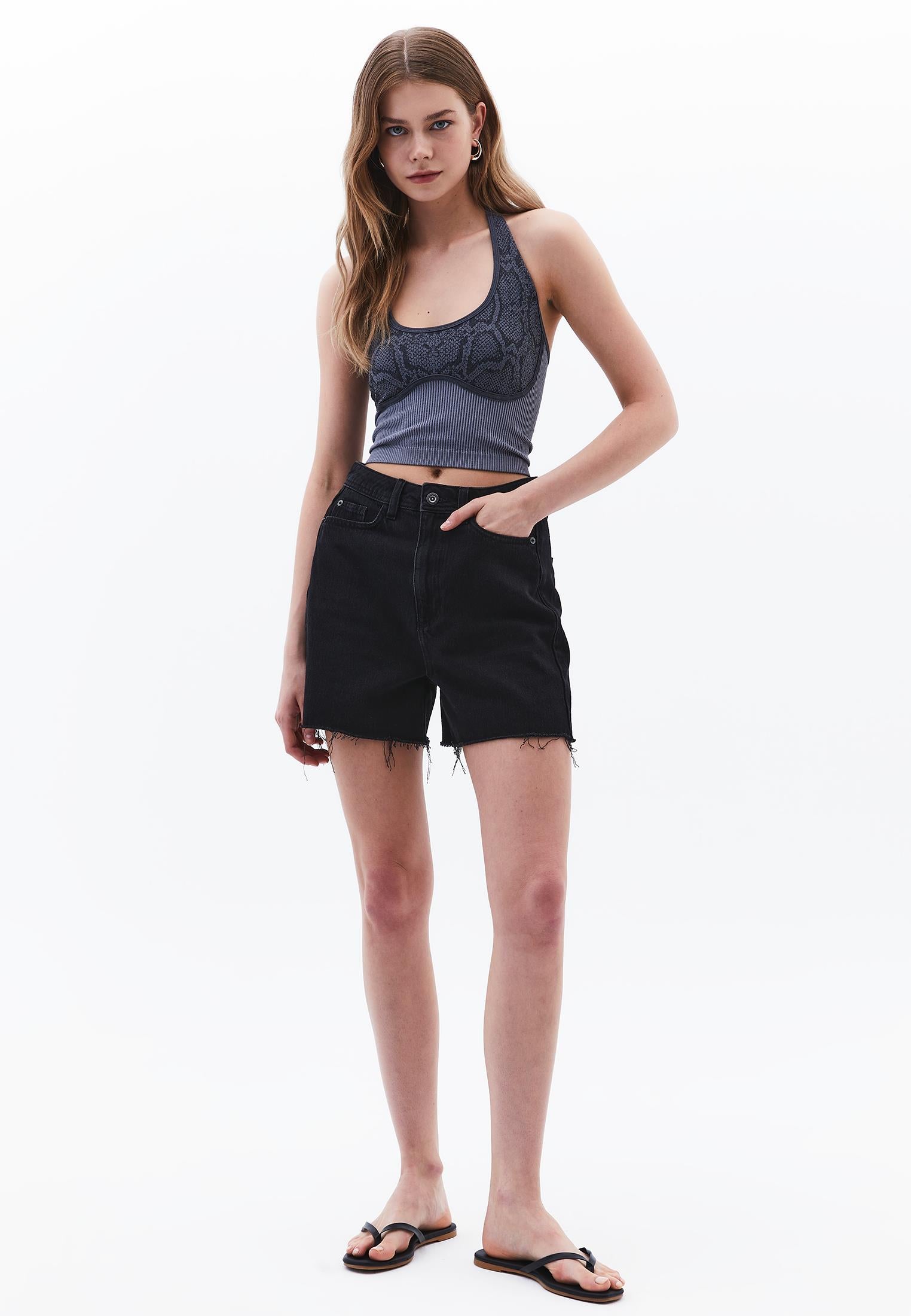High Neck Tank Top - PEARL ANIMAL COMB