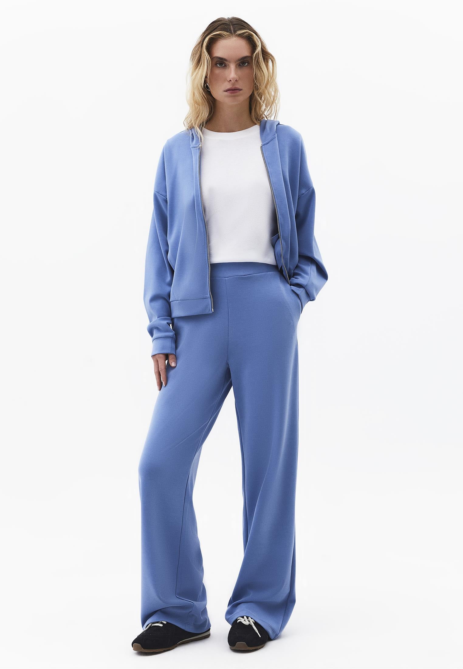 Long Sleeved Sweatshirt With Pocket Detail - QUIET HARBOR