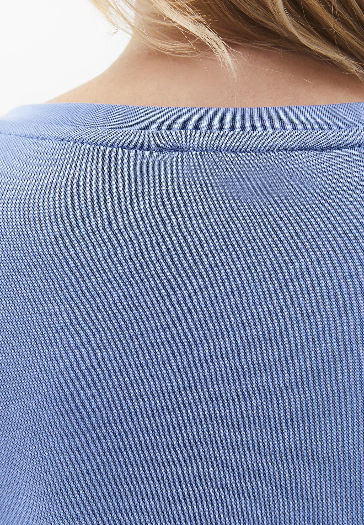 V Neck T-Shirt - QUIET HARBOR