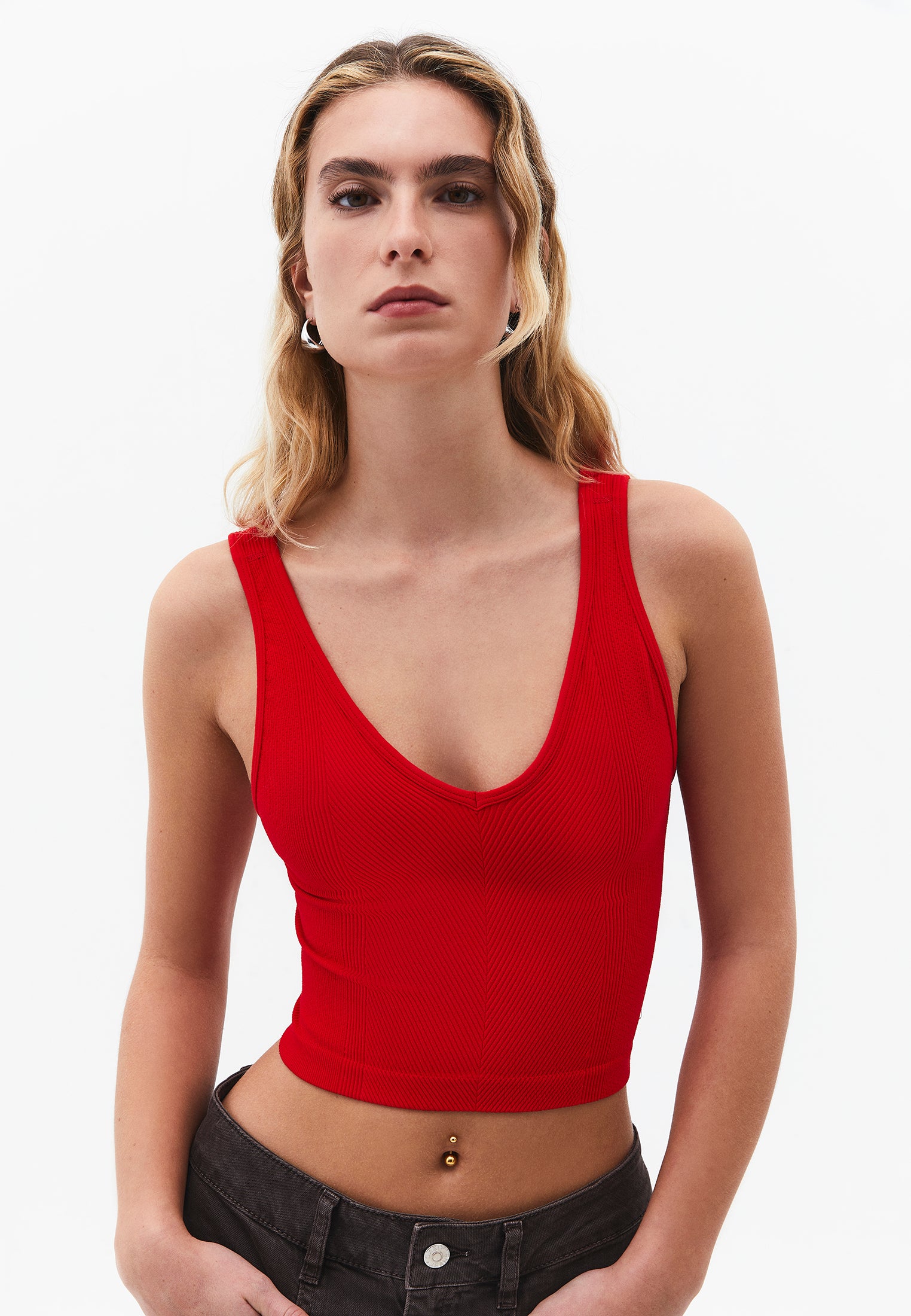 Cropped V Neck Tank Top - RACING RED