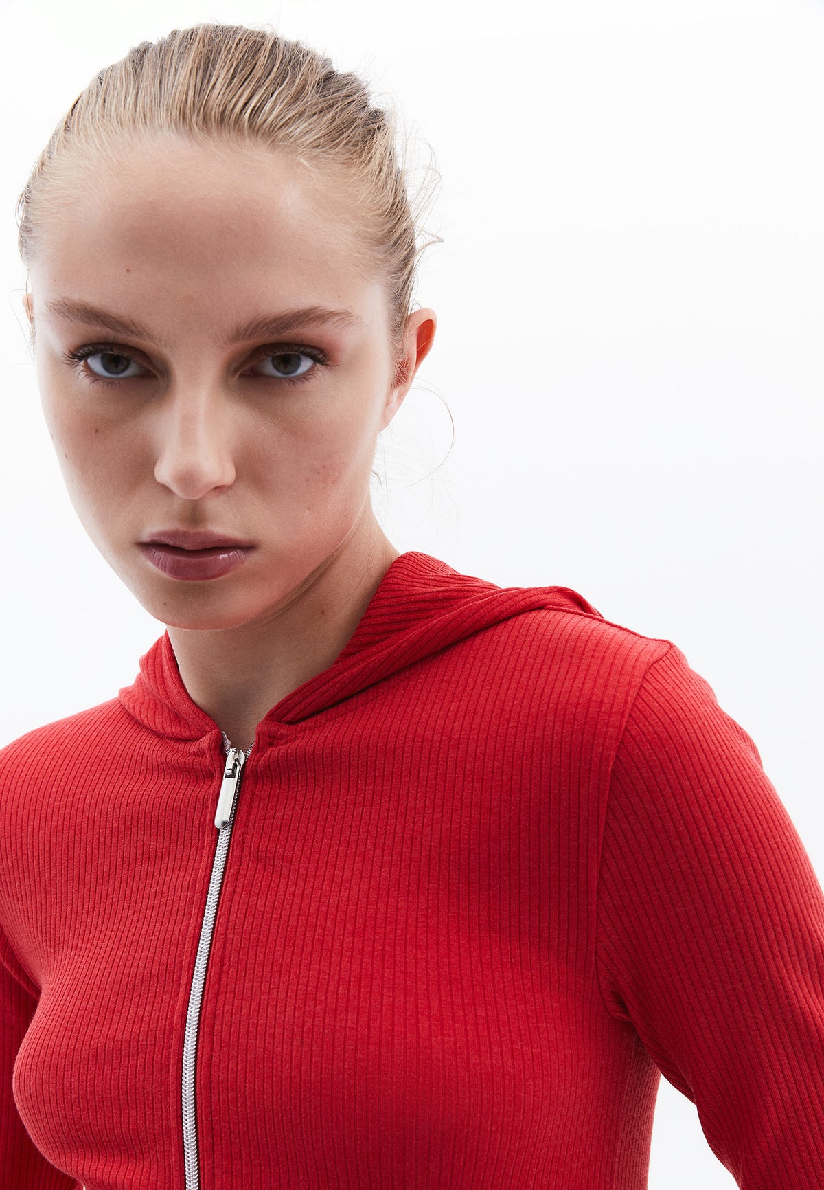 Long Sleeved T-Shirt With Zipper Detail - ROCOCCO RED