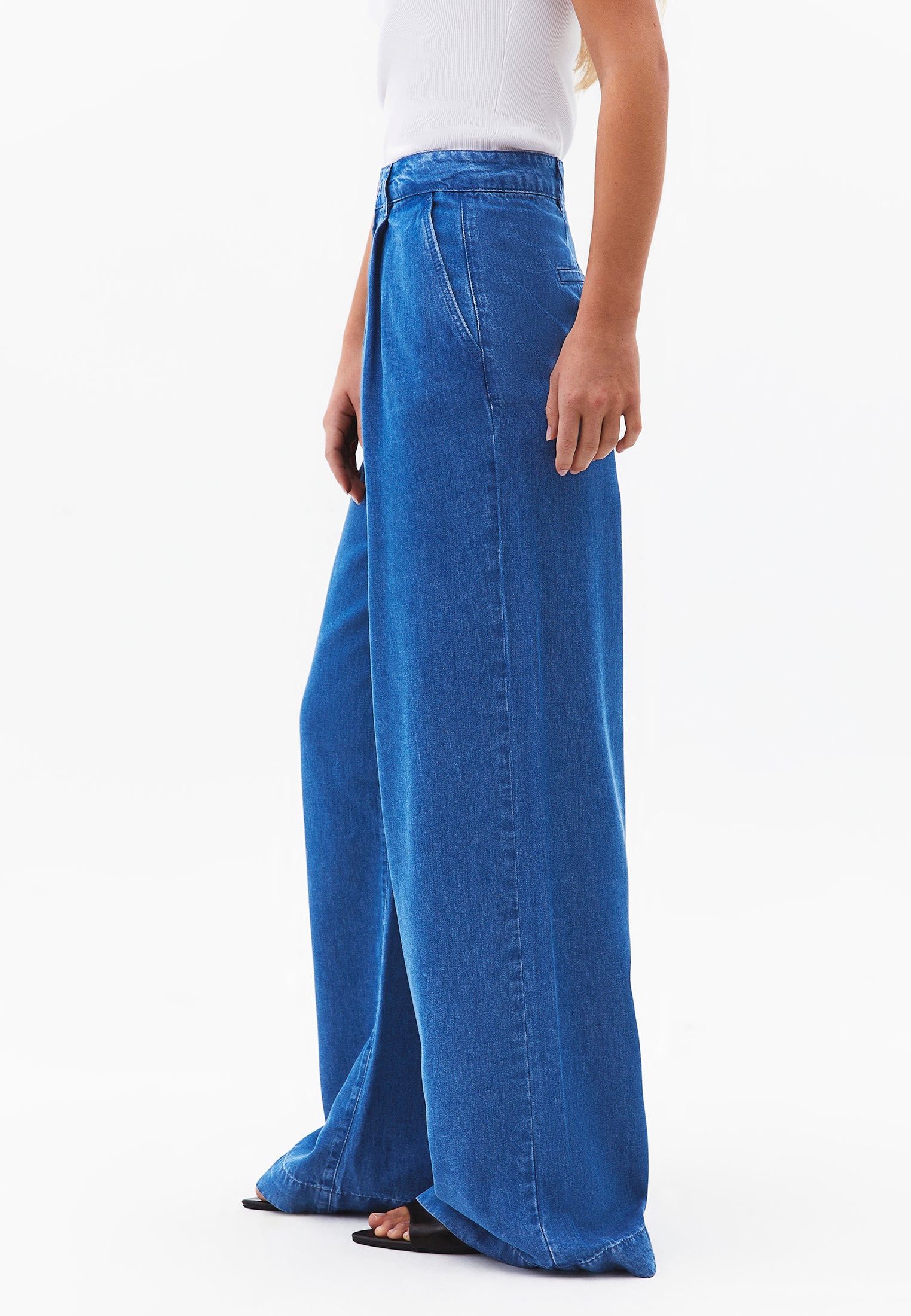 Wide Leg Regular Waist Pleated Trousers - RODEO BLUE DENIM