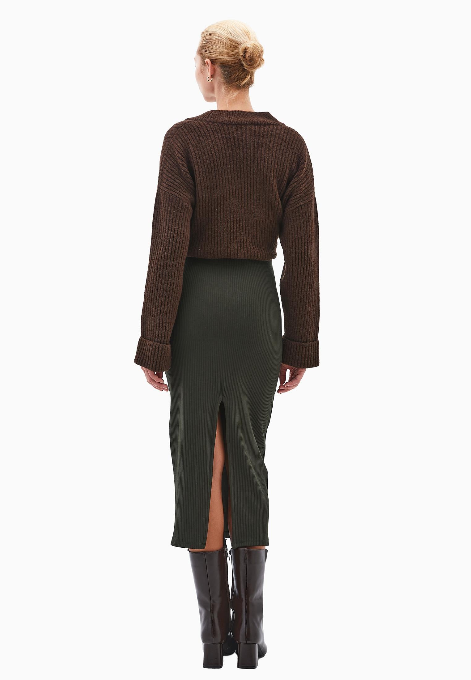 Midi Skirt With Slit Detail And High Waist - ROSIN