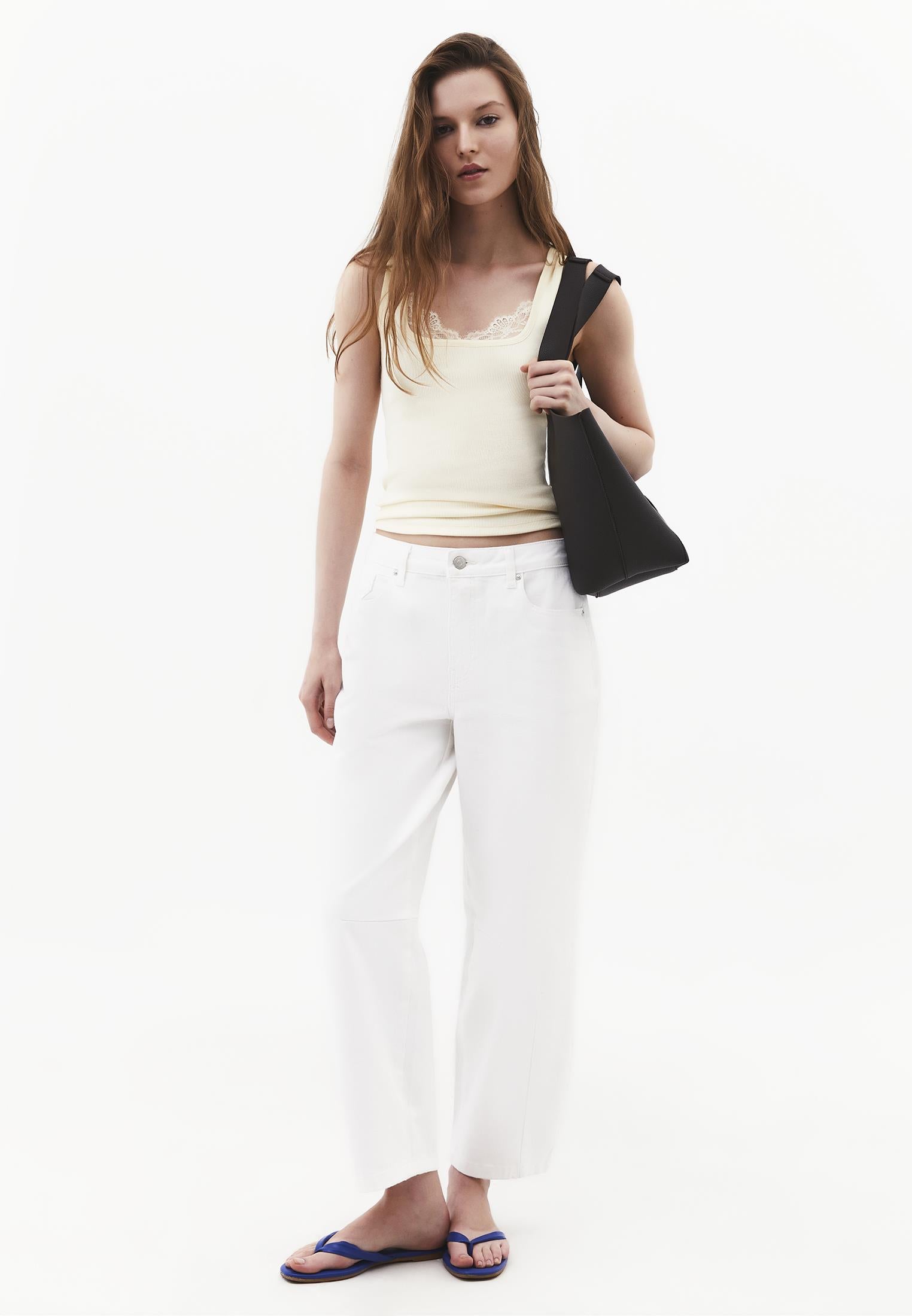 Sleeveless Bodycon Tank Top with Square Neckline - RUTABAGA