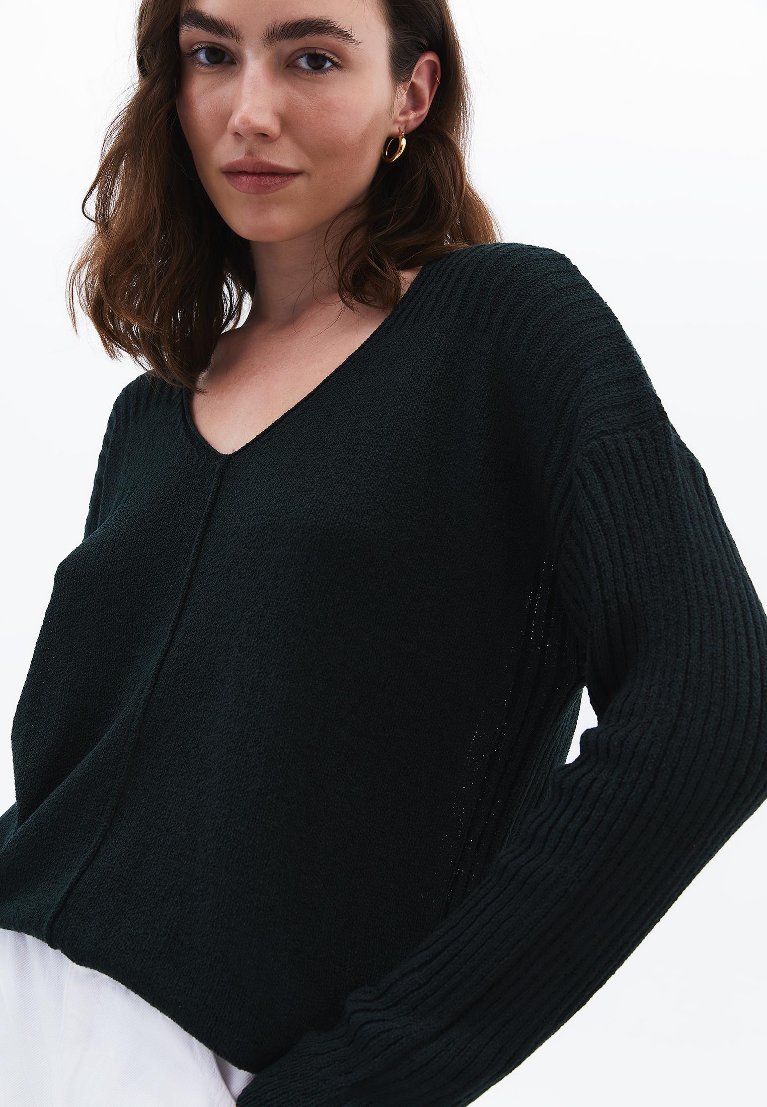 V Neck Standard Sweater - SCARAB