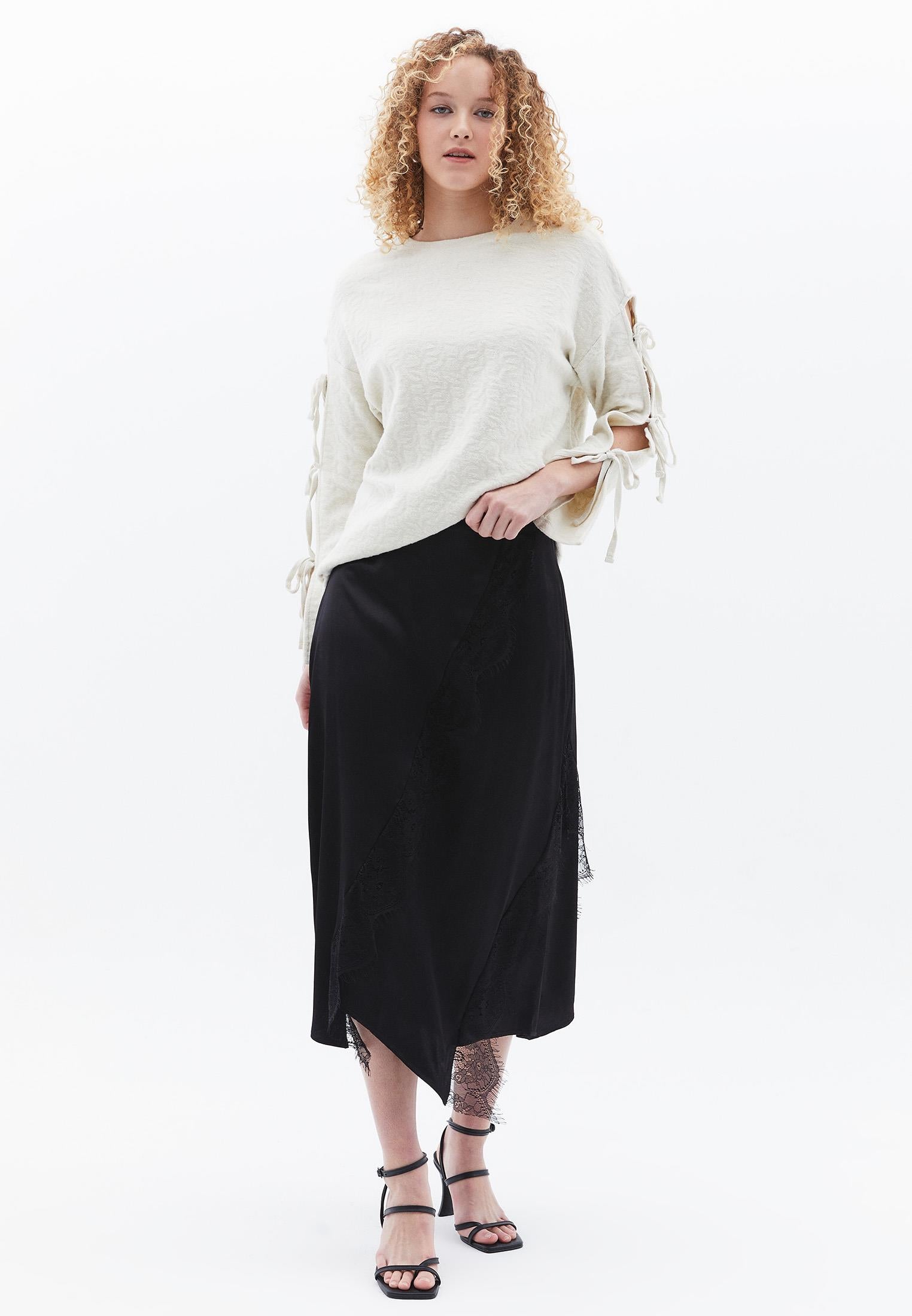 Crew Neck Long Sleeve Detailed Sweatshirt - SILVER BIRCH