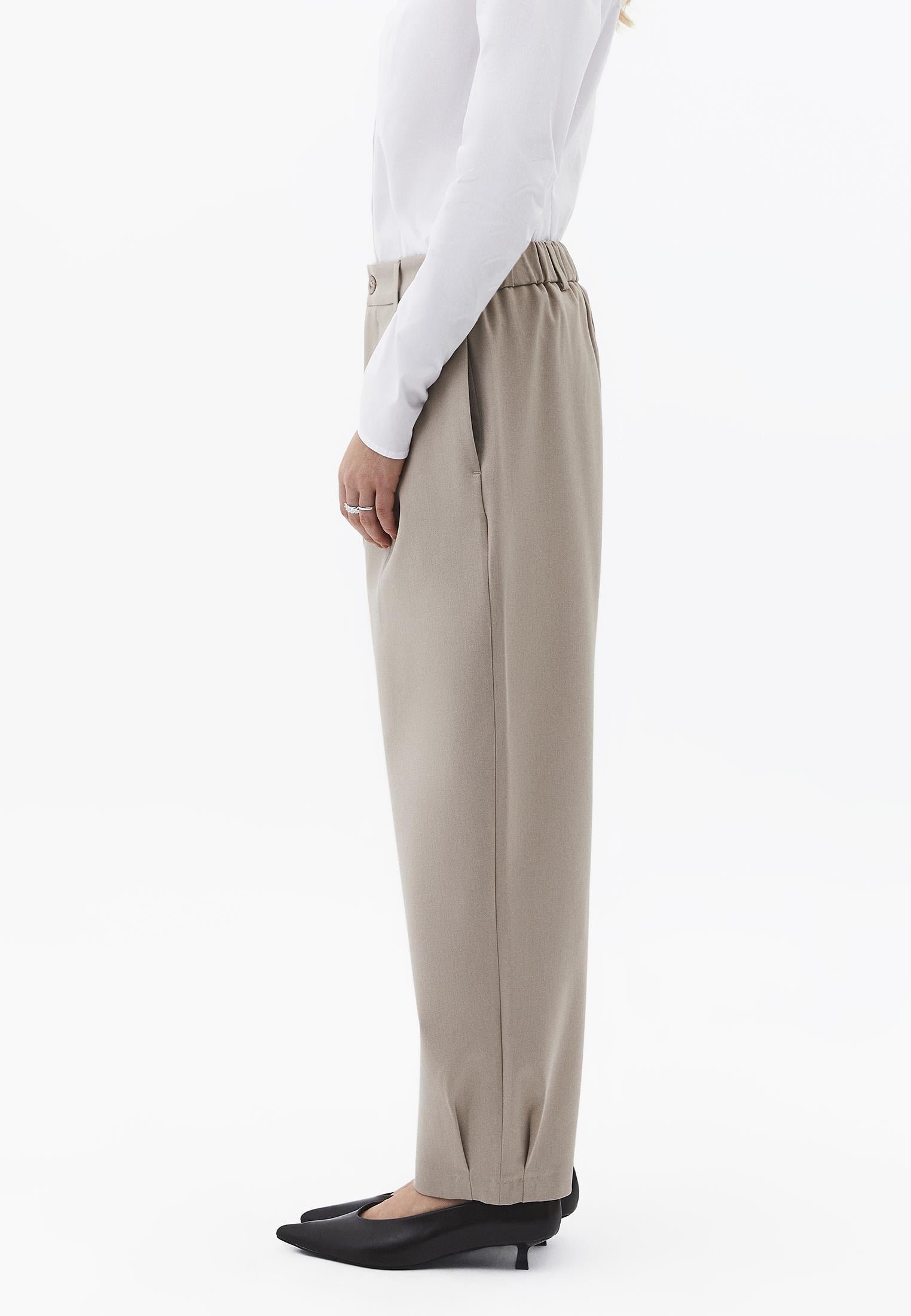Balloon Form Pleated Standard Carrot Leg Pants - SIMPLY TAUPE