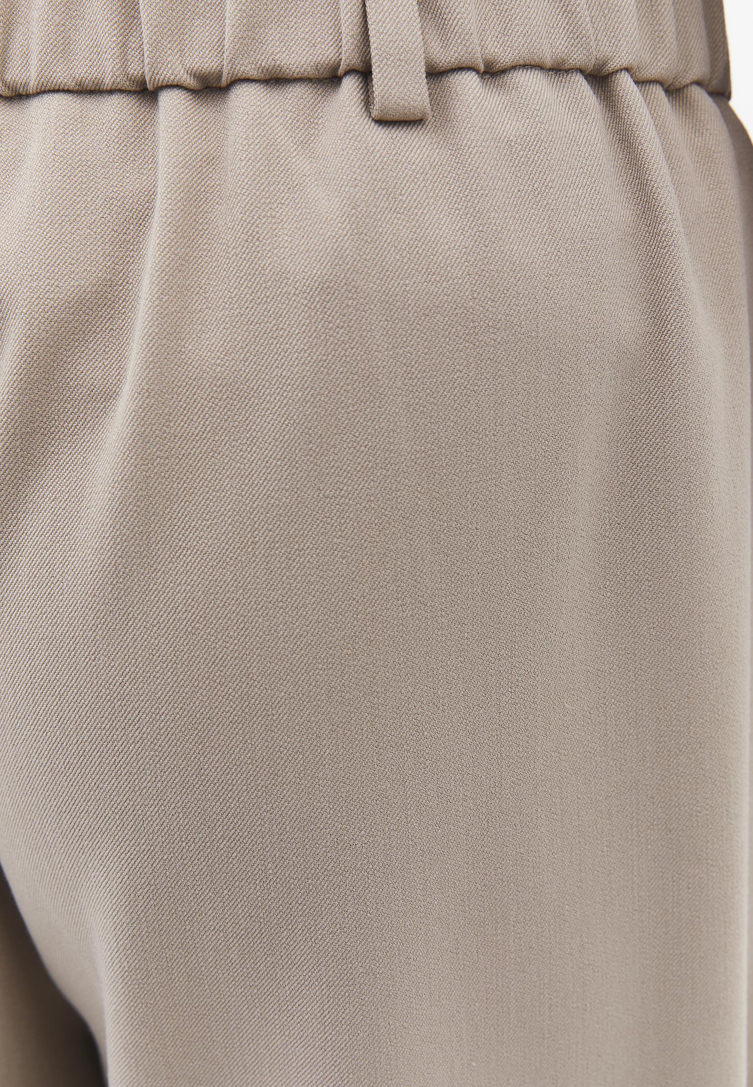 Balloon Form Pleated Standard Carrot Leg Pants - SIMPLY TAUPE