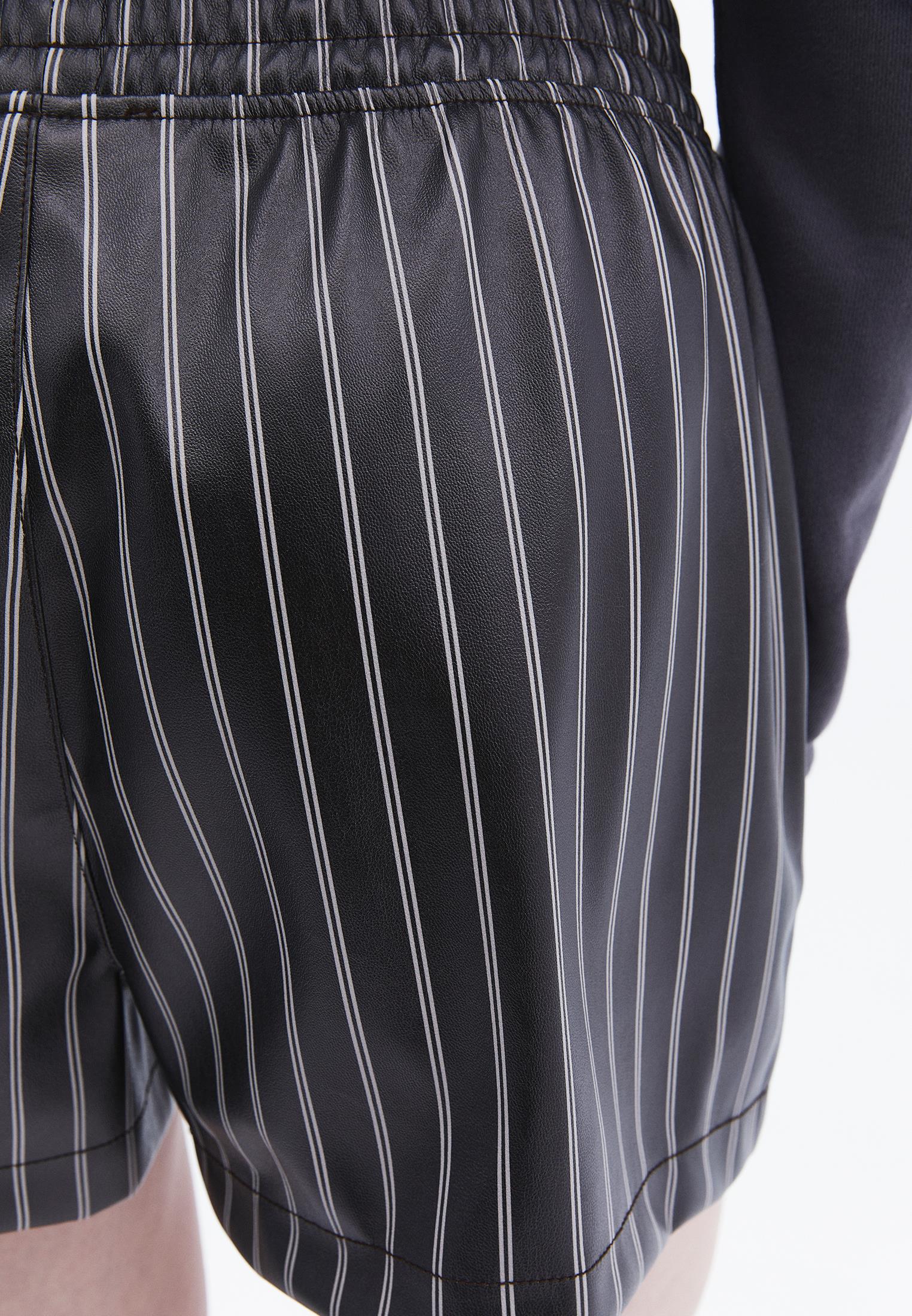 Elastic Waist Loose Fit Shorts - STRIPE COMB