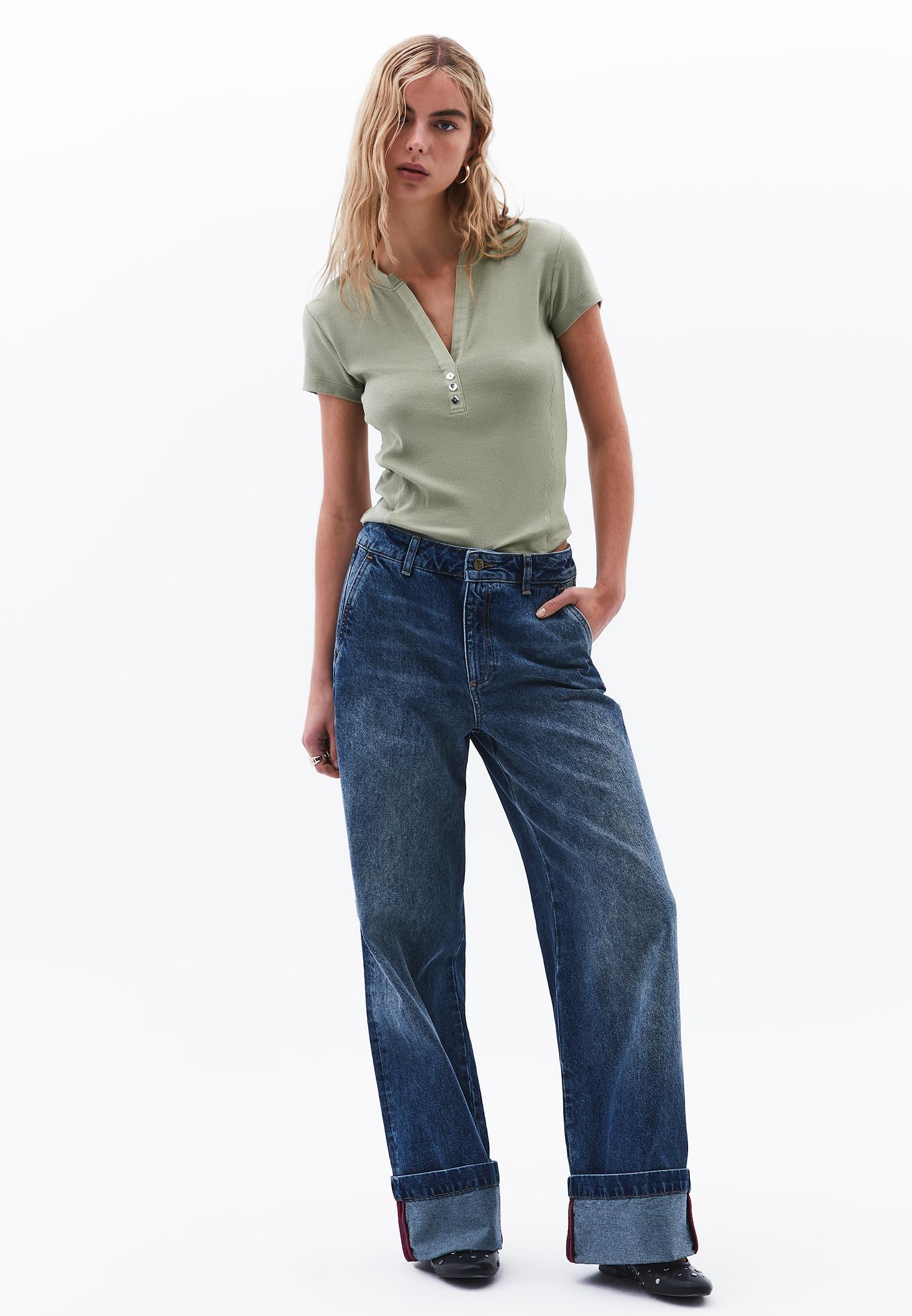Button Detailed T-Shirt - TEA