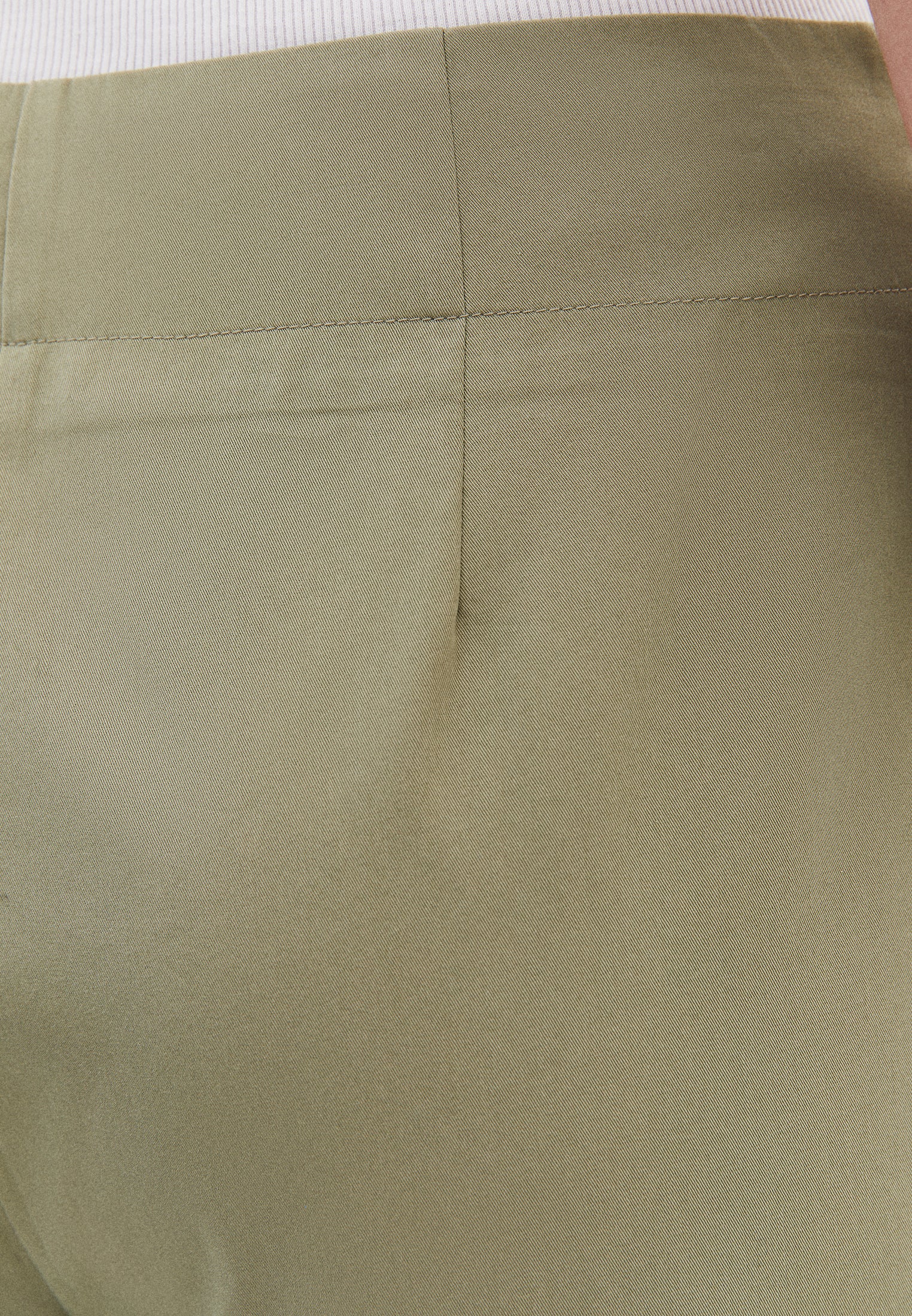 Pleated High Waist Trousers With Button Details - TEA