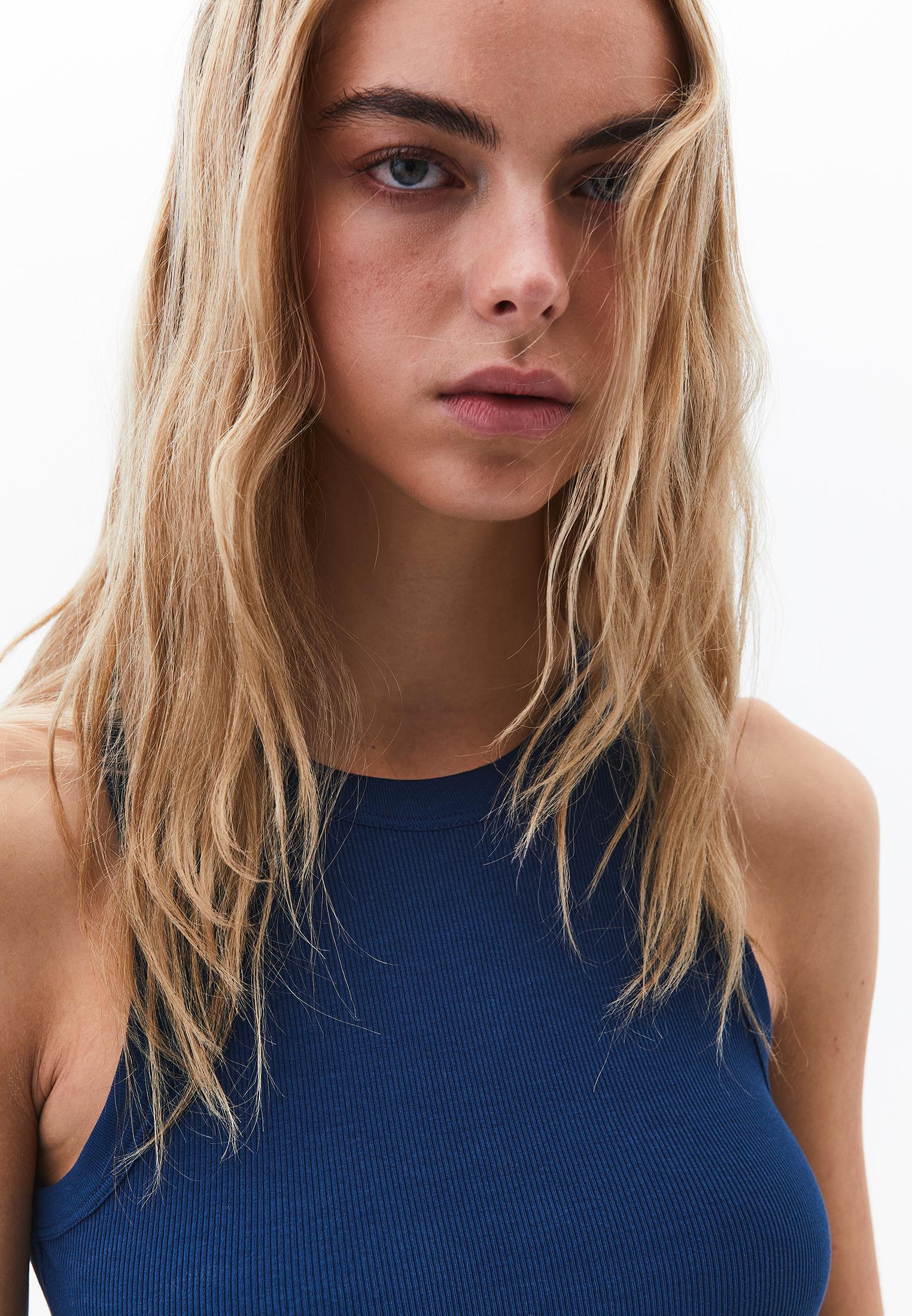 Crew Neck Tank Top - TITAN