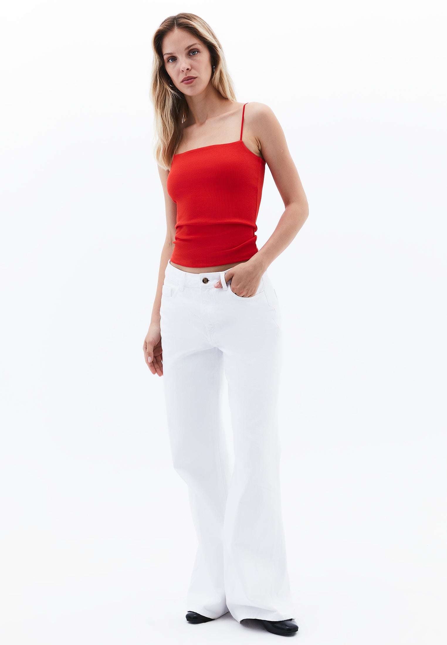 Square Neck Strap Tank Top - VALIANT POPPY