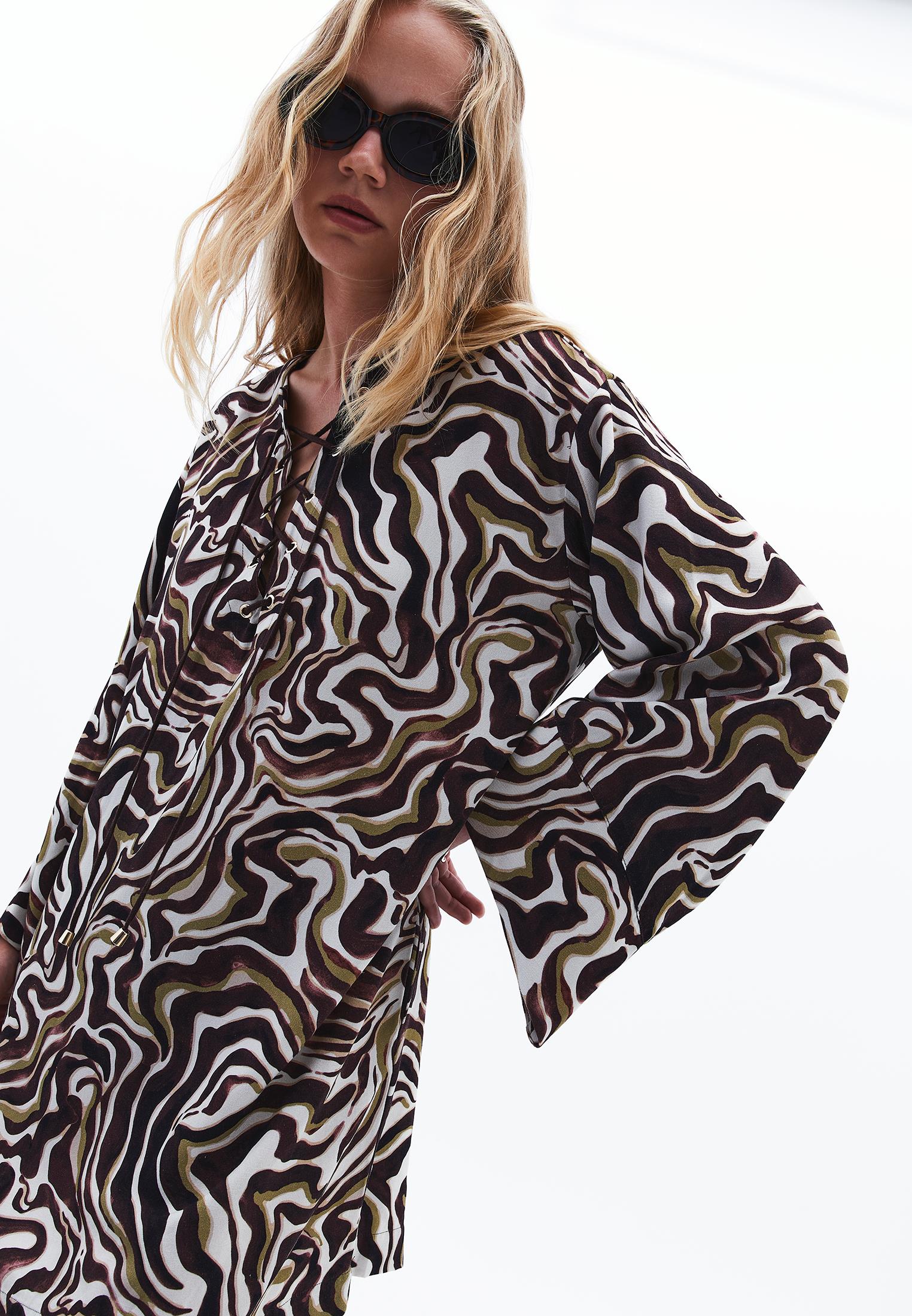 Woven Printed Tied Short V Neck Long Sleeve Dress - WAVY COMB