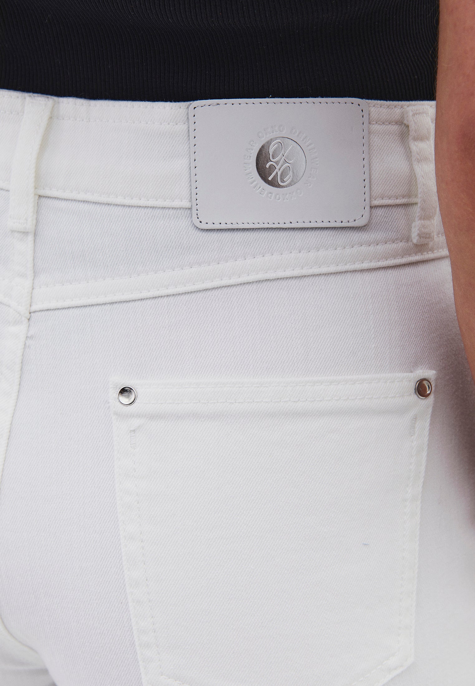 Ultra High Waist Mom Jeans - WHITE DENIM