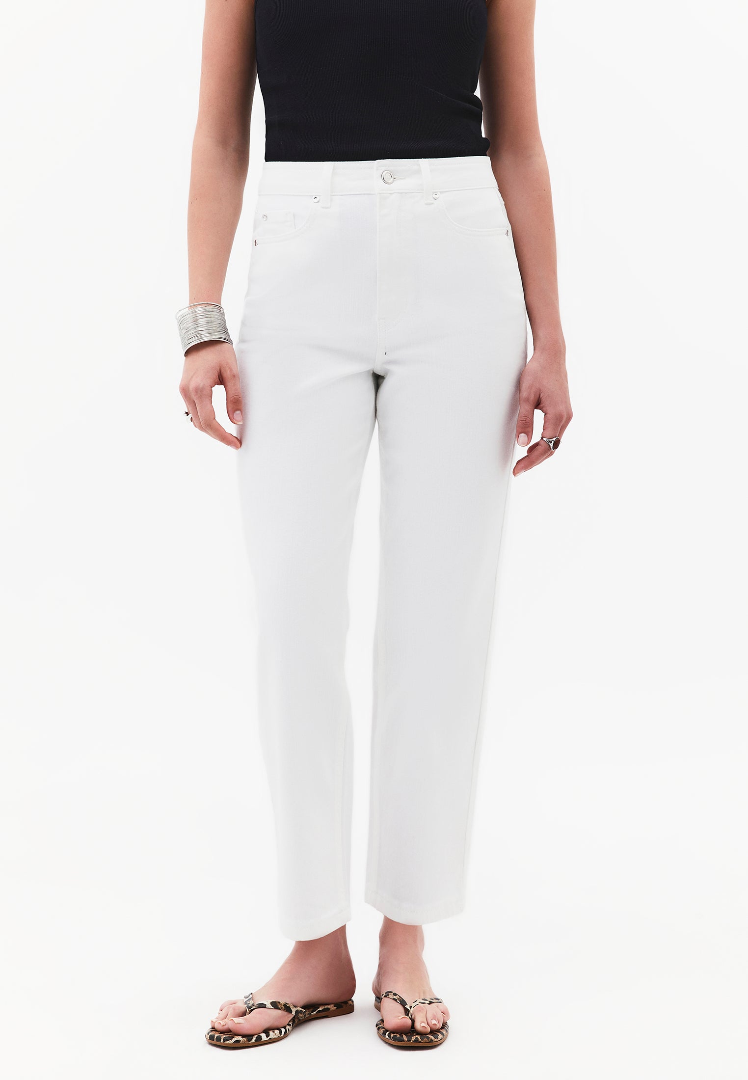 Ultra High Waist Mom Jeans - WHITE DENIM