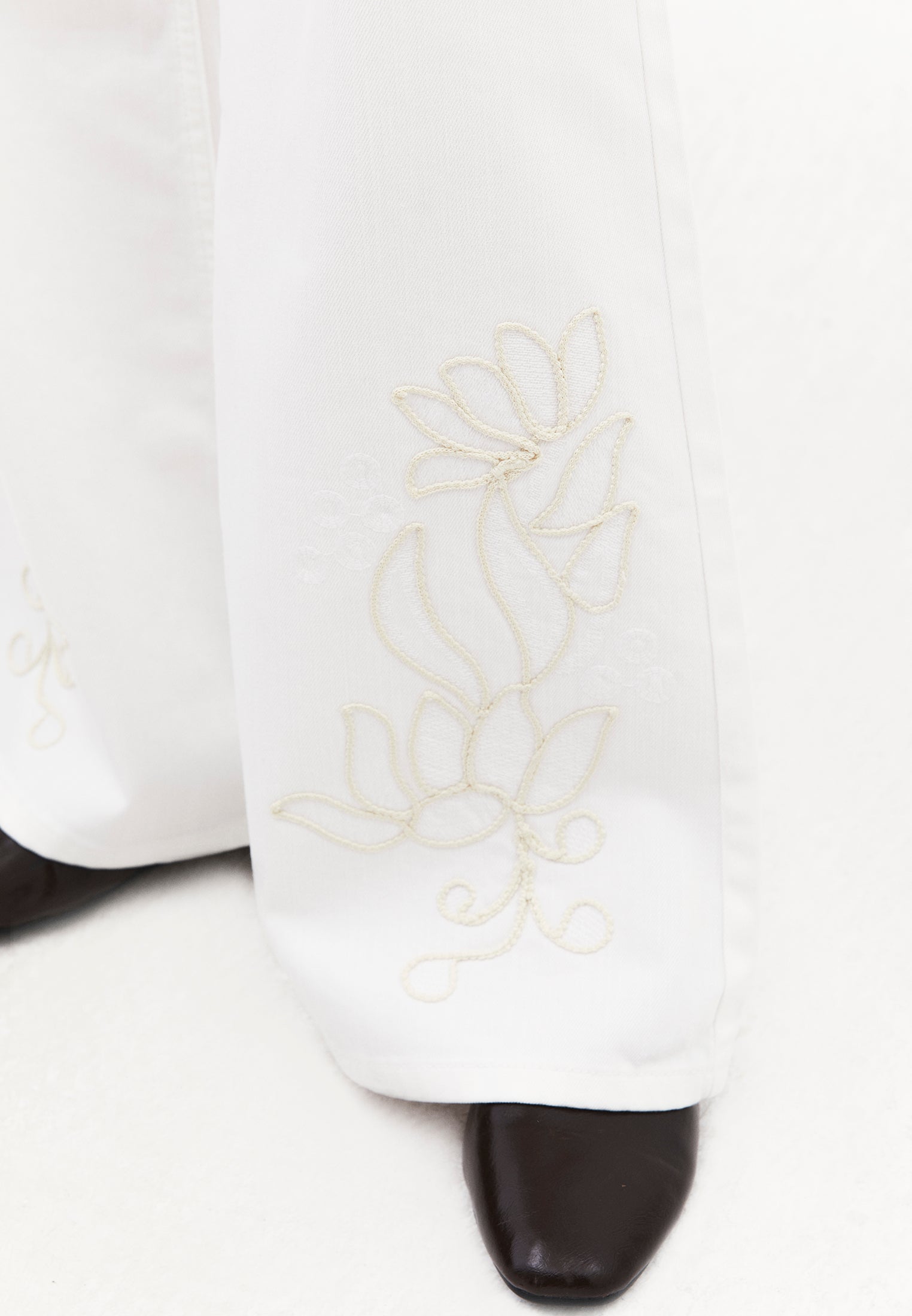 High Waist Wide Leg Embroidered Denim Pants - WHITE DENIM