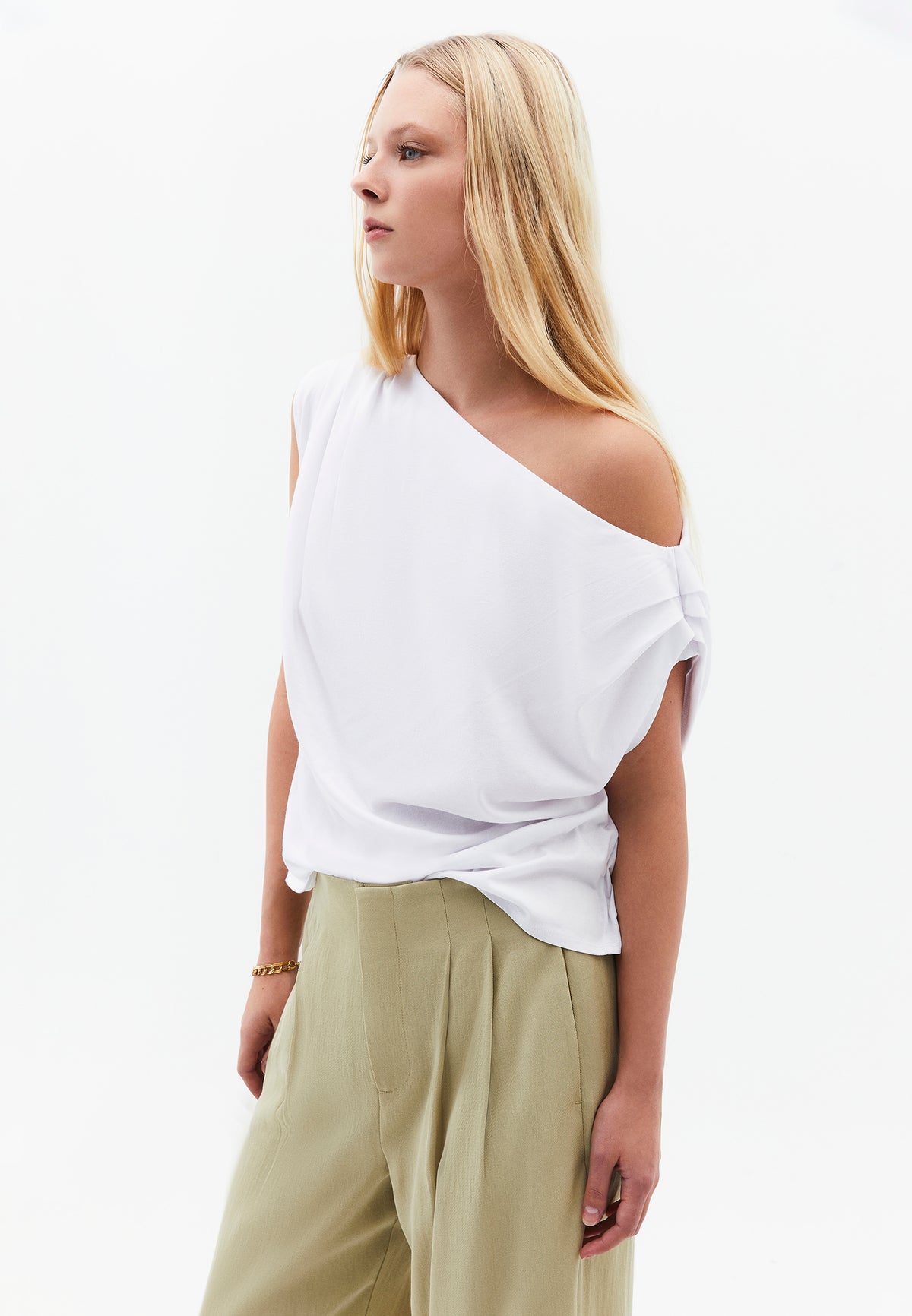 Pleated Asymmetric T-Shirt - WHITE