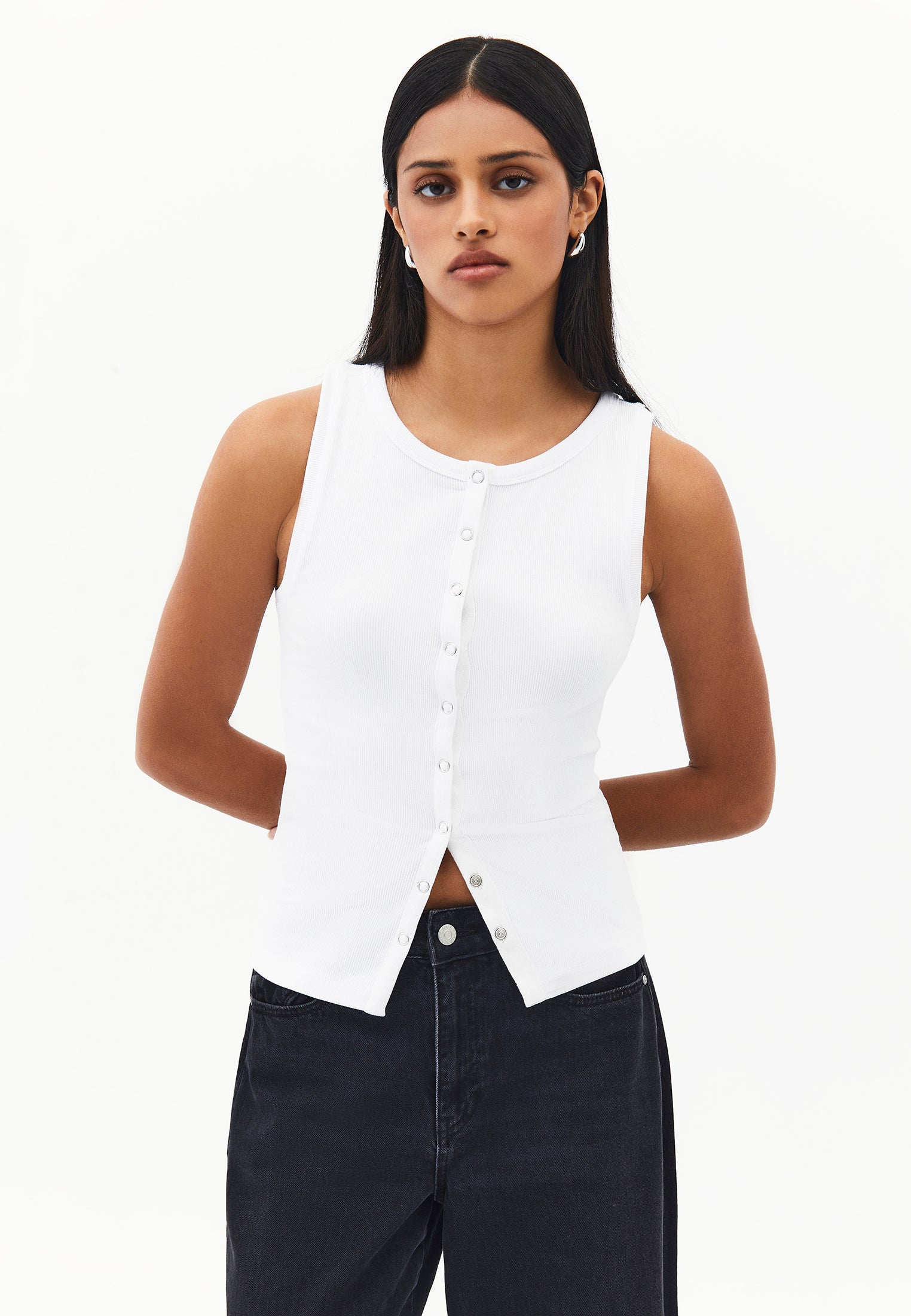 Sleeveless Crew Neck Tank Top - WHITE