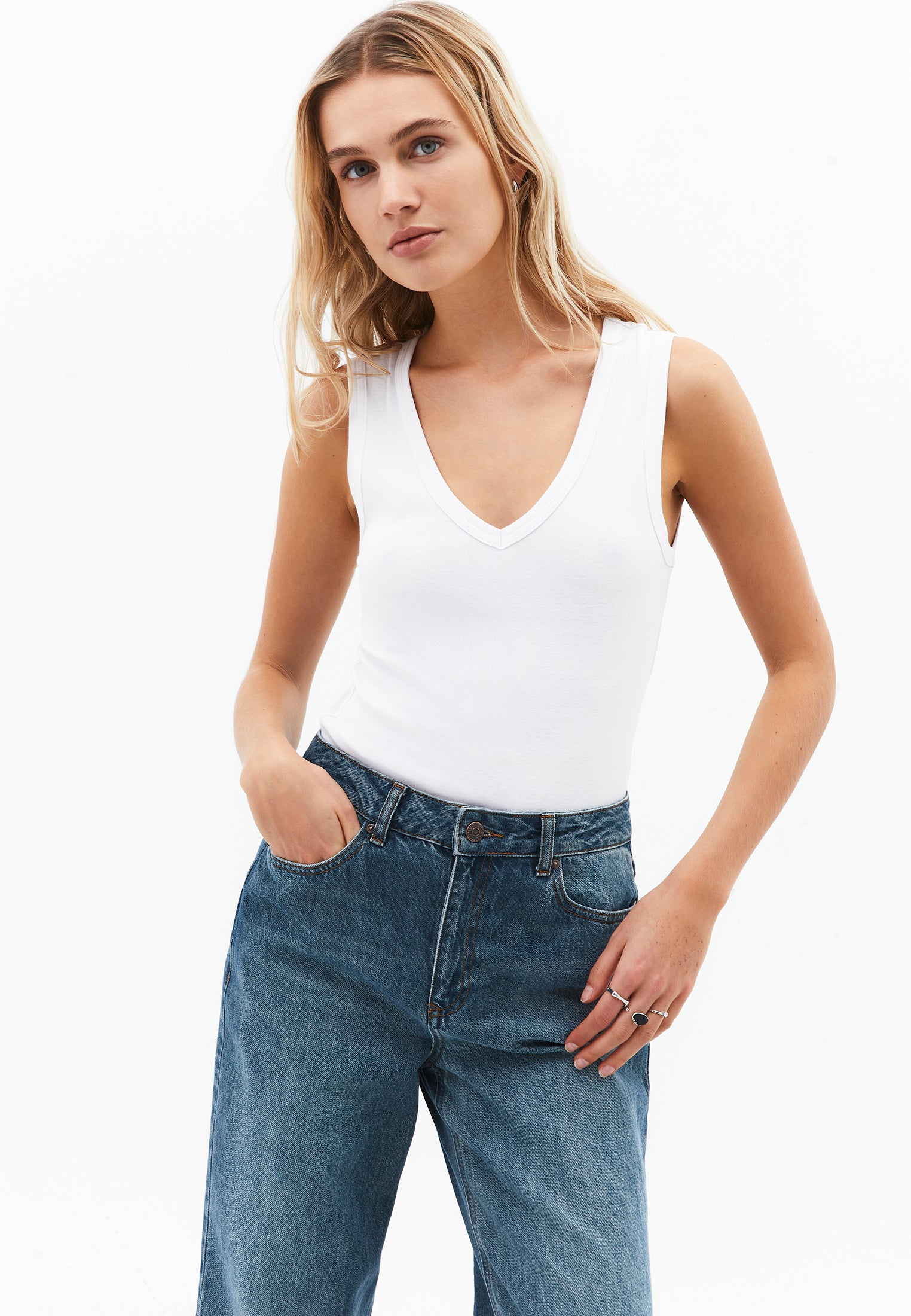 V Neck Bodycon Rib Tank Top - WHITE