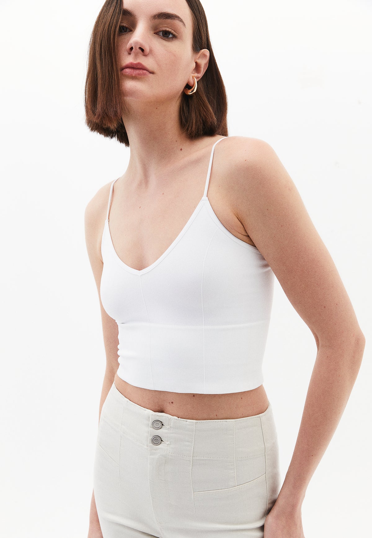 Seamless V Neck Tank Top - WHITE