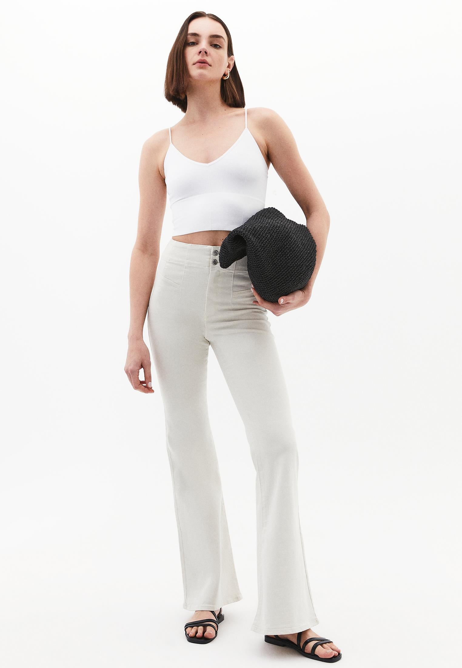 Seamless V Neck Tank Top - WHITE