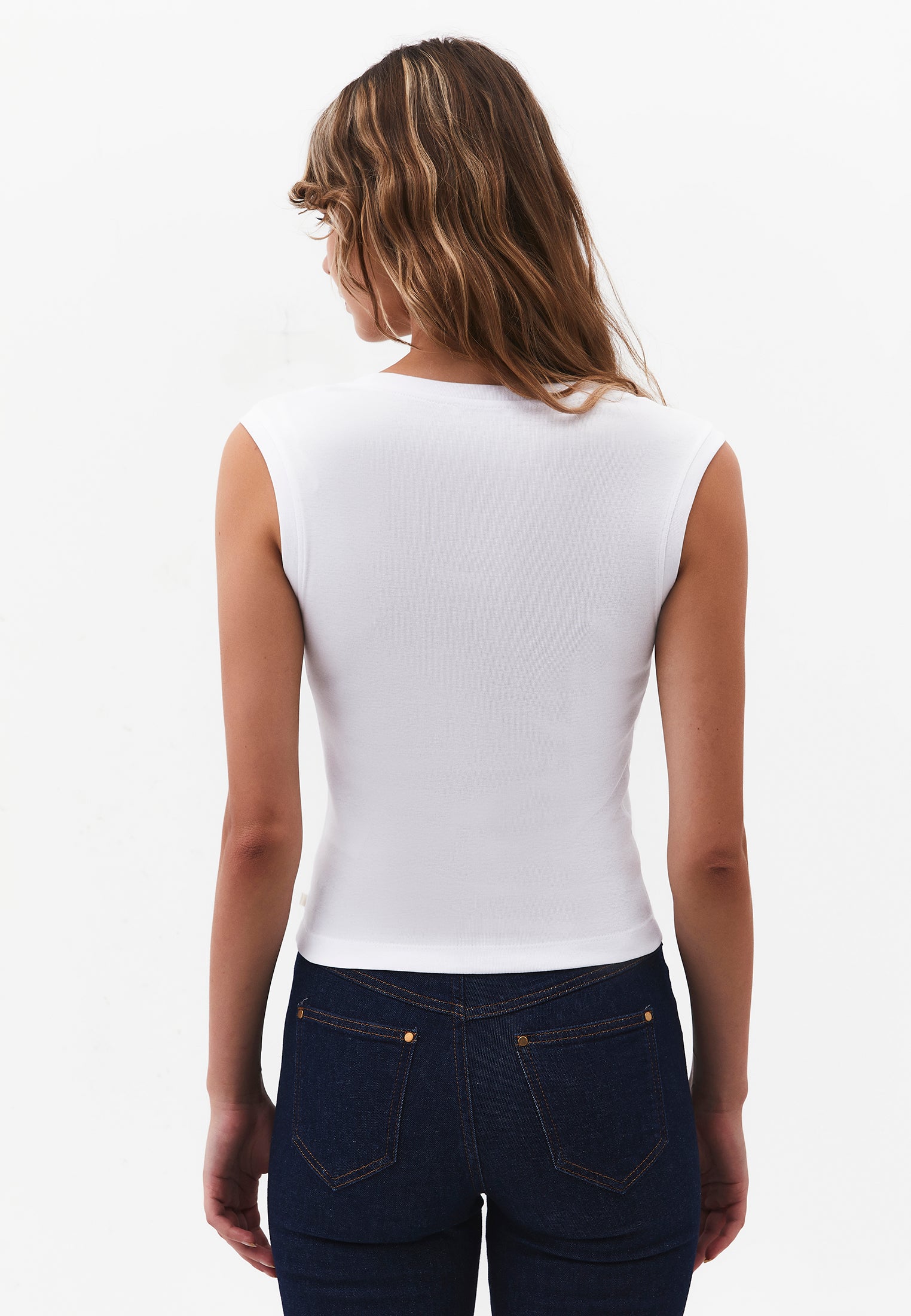 Slim Fit Sleeveless Undershirt - WHITE