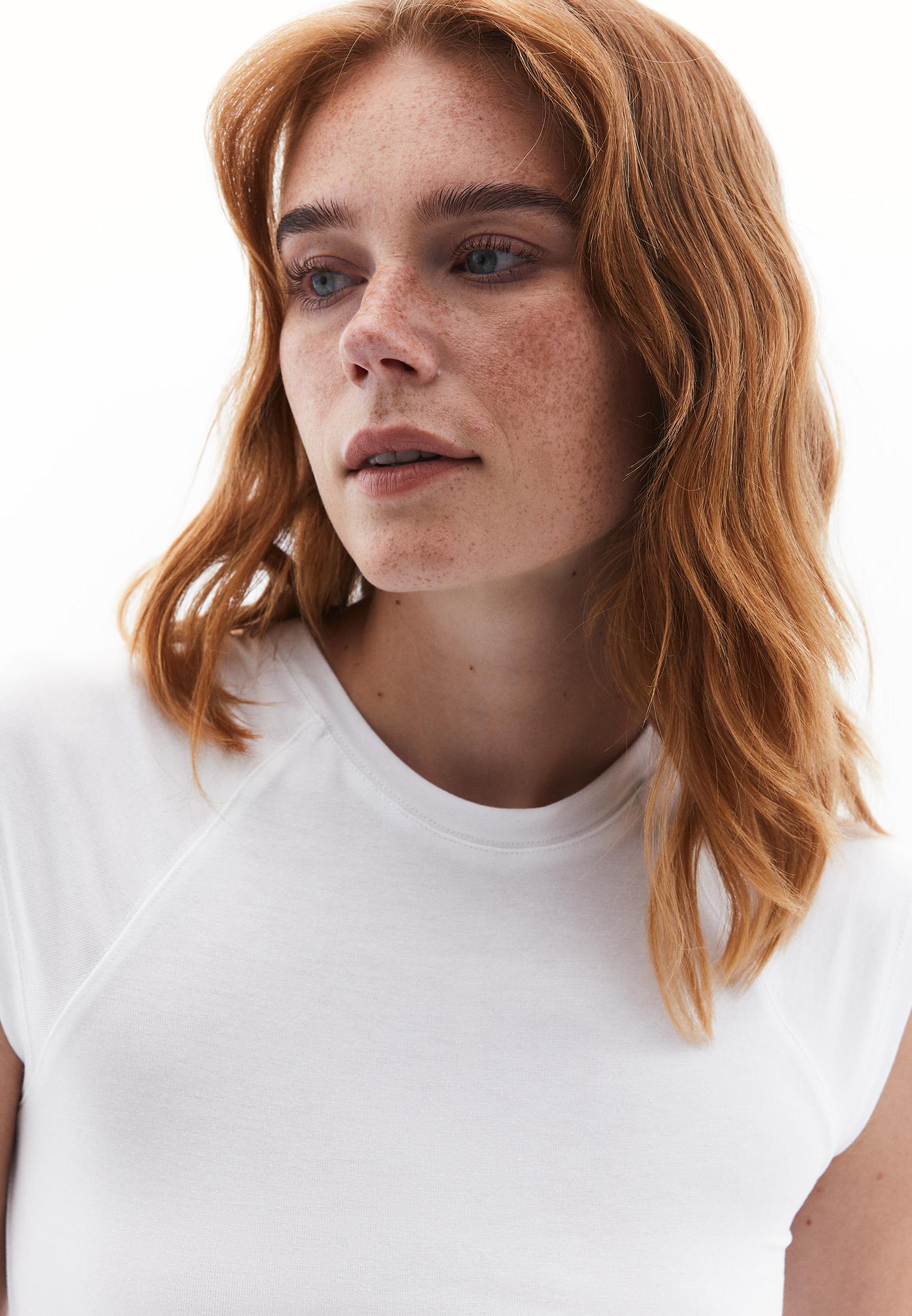Short Sleeve T-Shirt With Closed Cut - WHITE