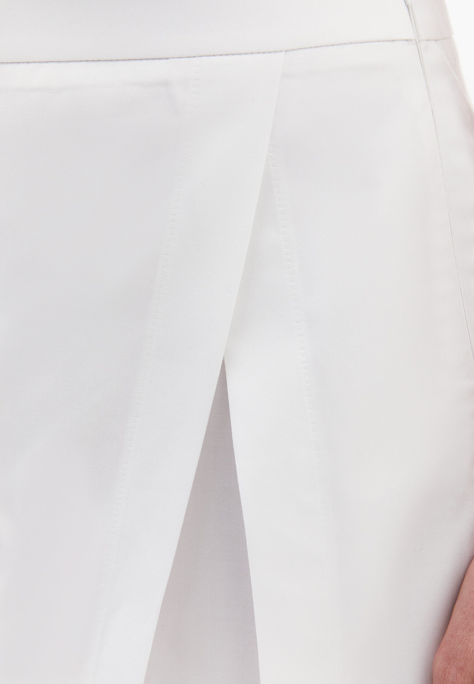 High Waist Slim Shorts - WHITE