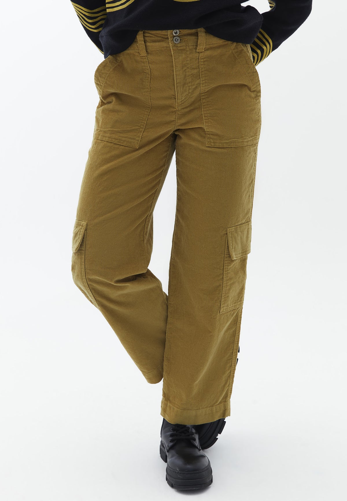 Pocket Detailed Straight Leg Regular Waist Trousers - WILLOW