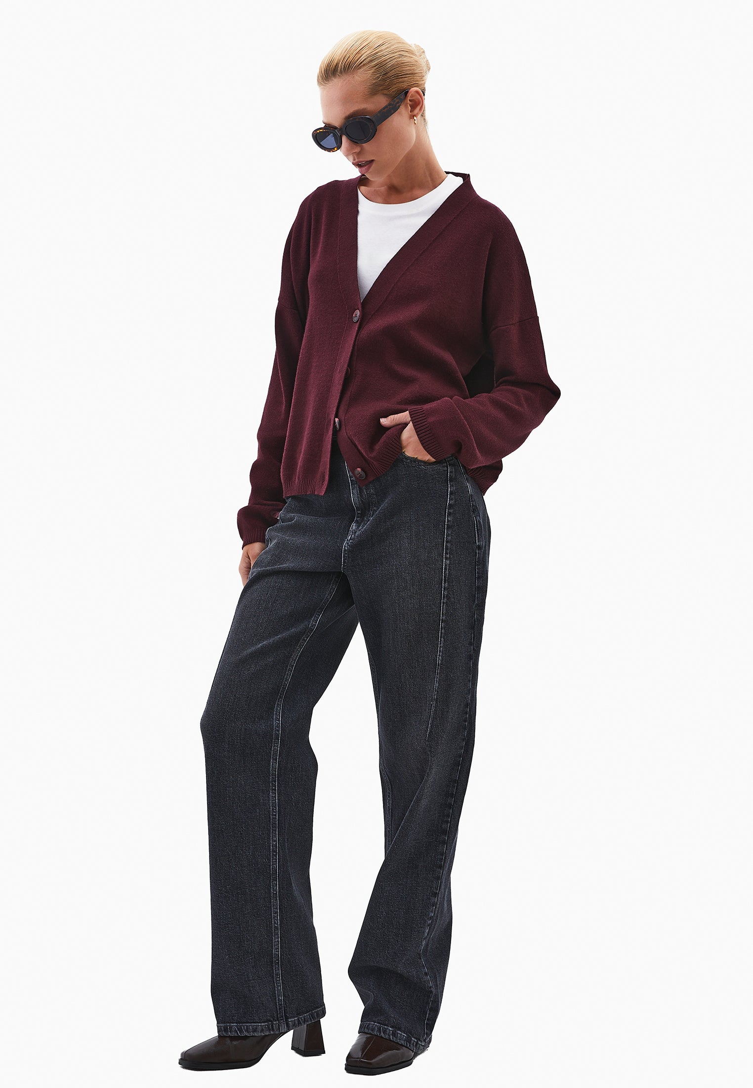 Viscose V-Neck Cardigan - WINETASTING